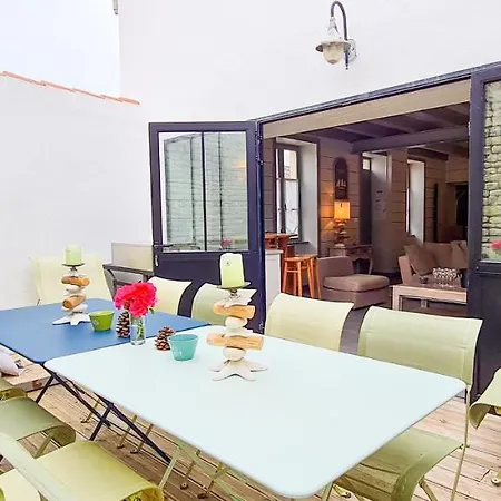 Magnifique Maison De Village Rhetaise *